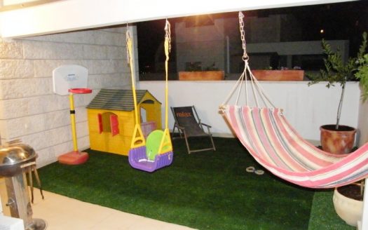 פנטקוטג' שטוף אור, מרפסות ענקיות וניתן לחלוקה – הר חומה