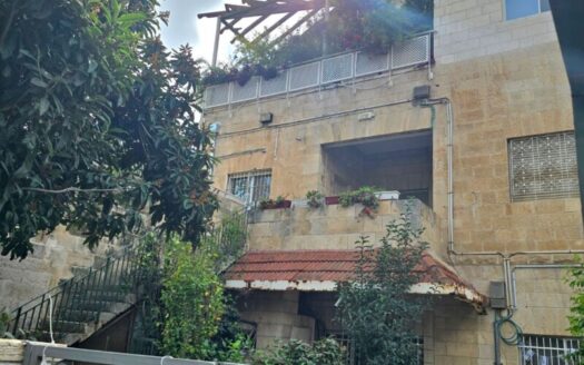 קסומה בלב רחוב הצפירה